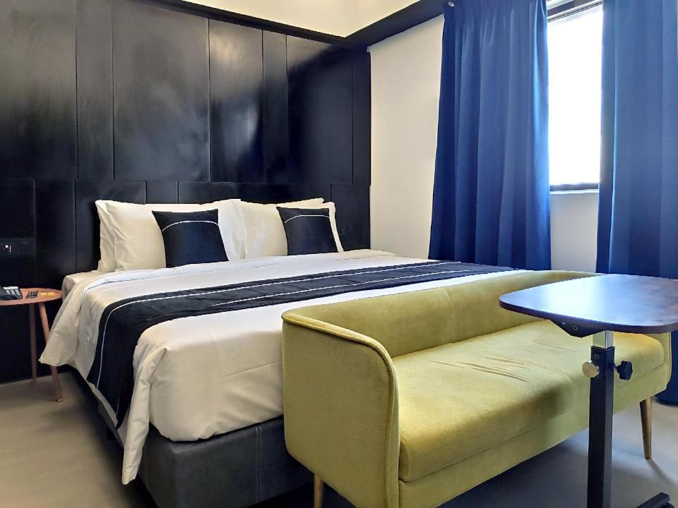 โรงแรงลูป ออน เลท จอร์จ ทาวน์ ปีนัง Hotel จอร์จทาวน์ ภายนอก รูปภาพ